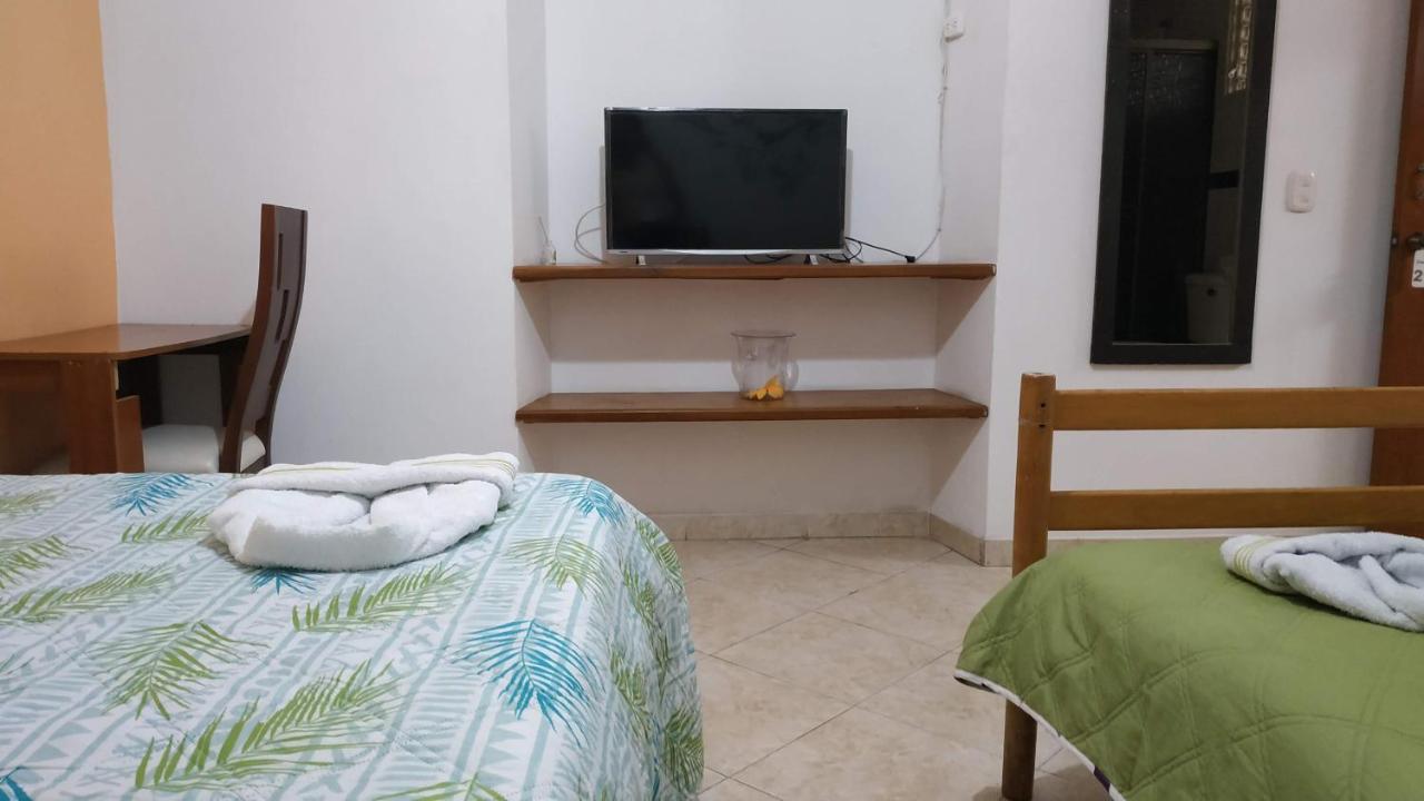 Hotel Dorado Real Фусагасуга Экстерьер фото