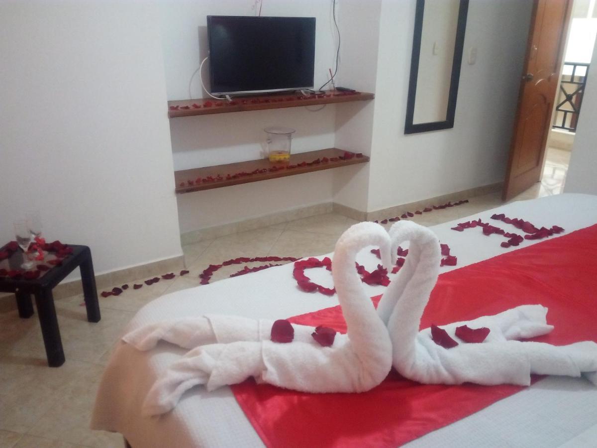 Hotel Dorado Real Фусагасуга Экстерьер фото